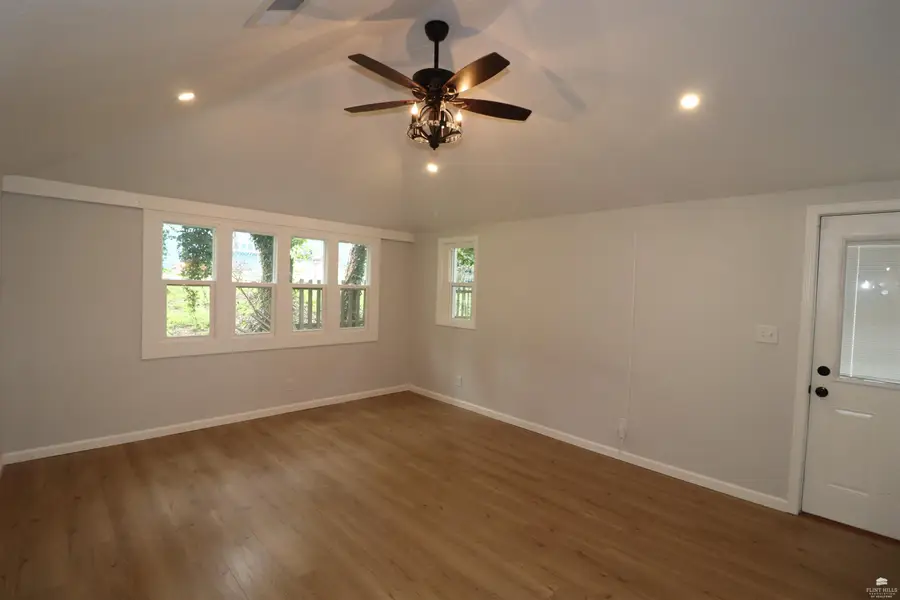 210 W Vine, Junction City, KS 66441 - #3