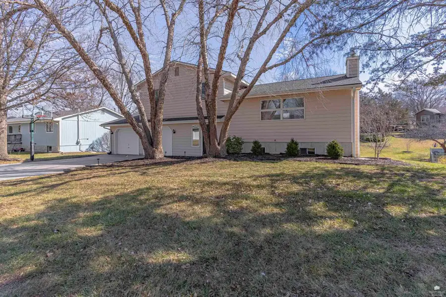 2116 Tamarron Terrace, Manhattan, KS 66502 - #2