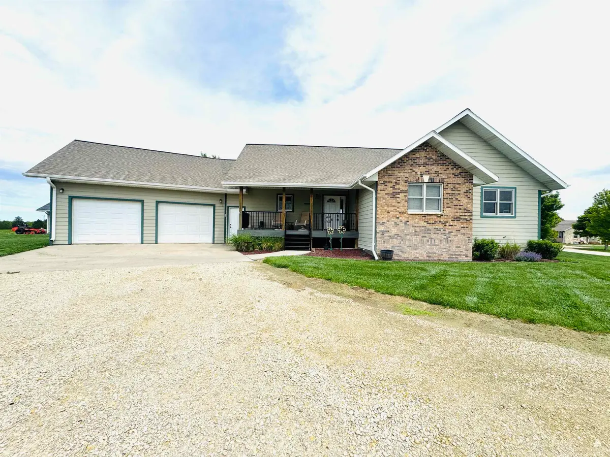 1811 Overview Drive, Clay Center, KS 67432 - #1