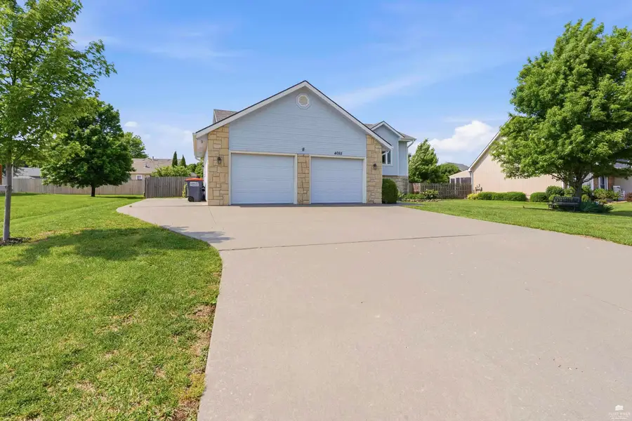 4055 Bald Eagle Drive, Manhattan, KS 66502 - #2