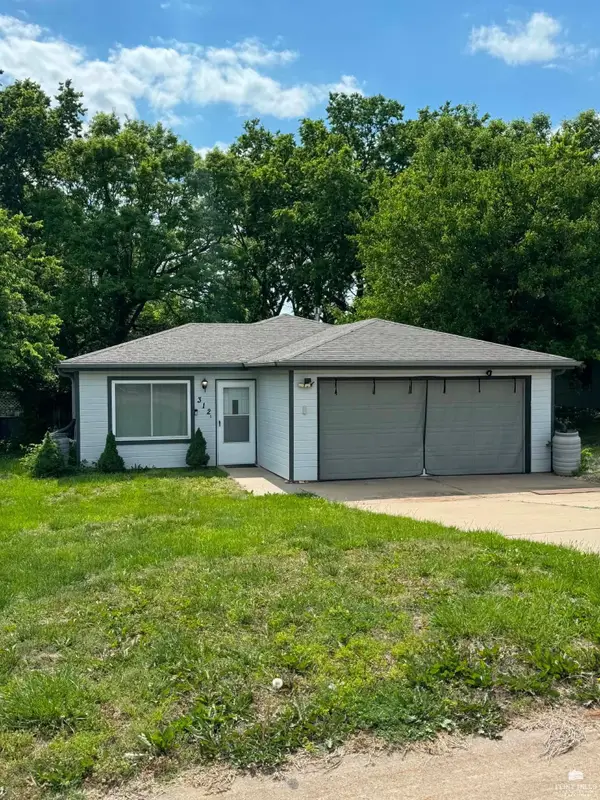 312 Palomino Street, Ogden, KS 66517