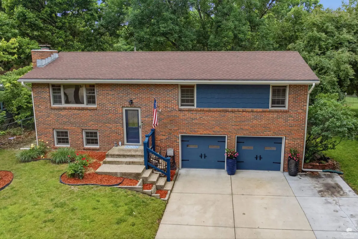 2229 Seaton Avenue, Manhattan, KS 66502 - #1
