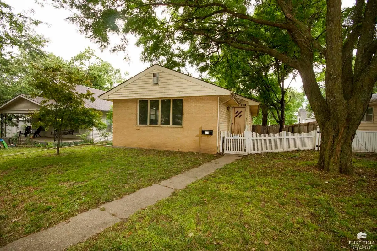 522 Lane Street, Clay Center, KS 67432 - #1