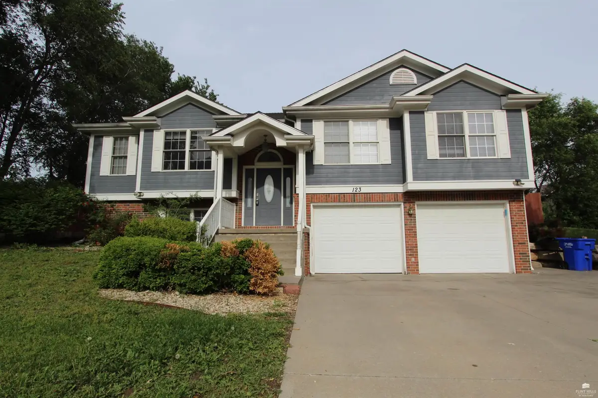 123 Navajo Drive, Junction City, KS 66441 - #1