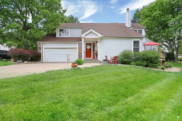 1911 Plymouth Landing, Manhattan, KS 66502