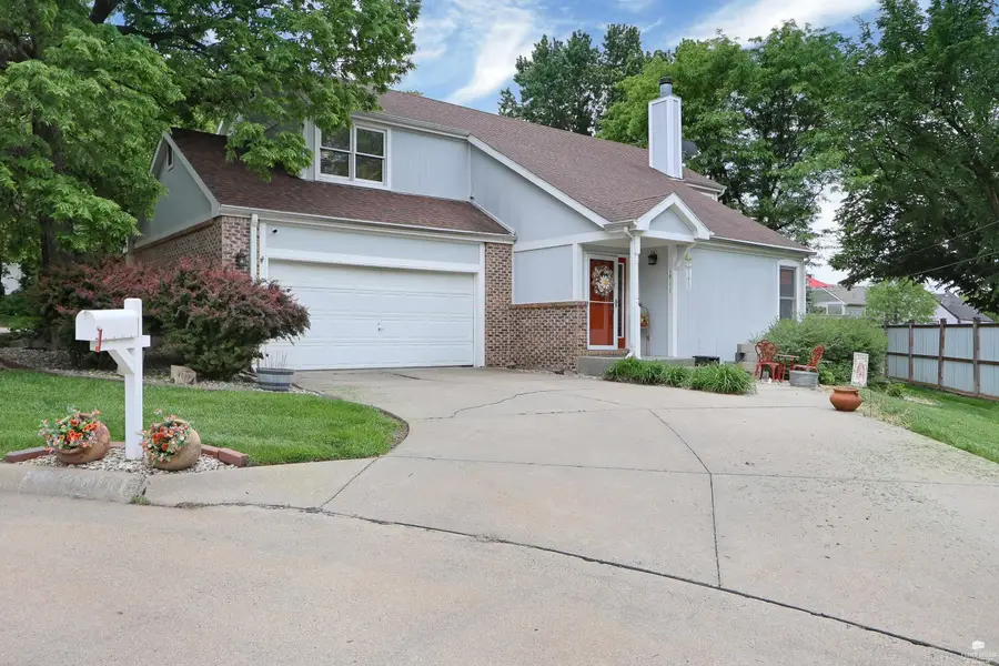 1911 Plymouth Landing, Manhattan, KS 66502 - #2