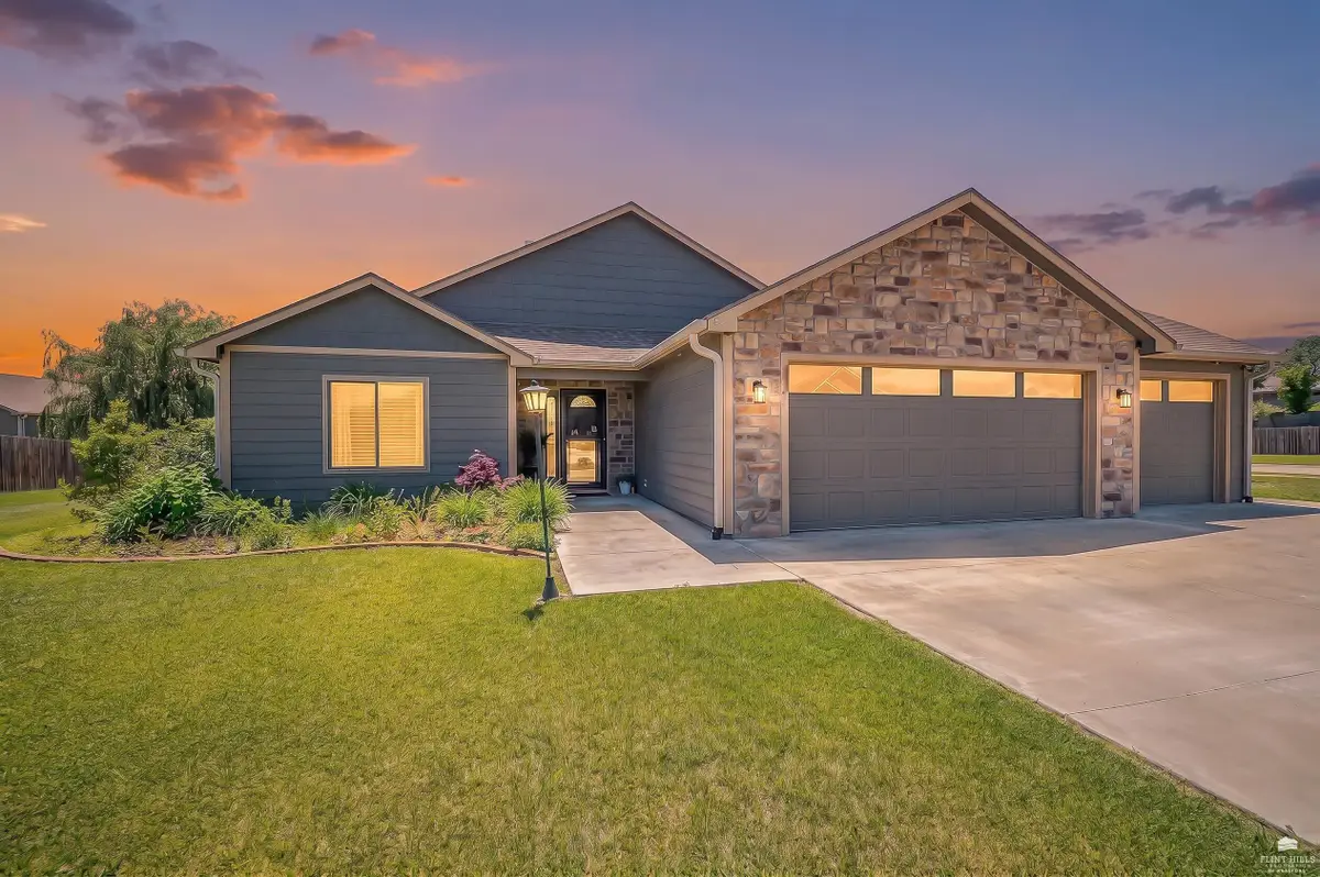 Address Withheld By Seller, Manhattan, KS 66502 - #1