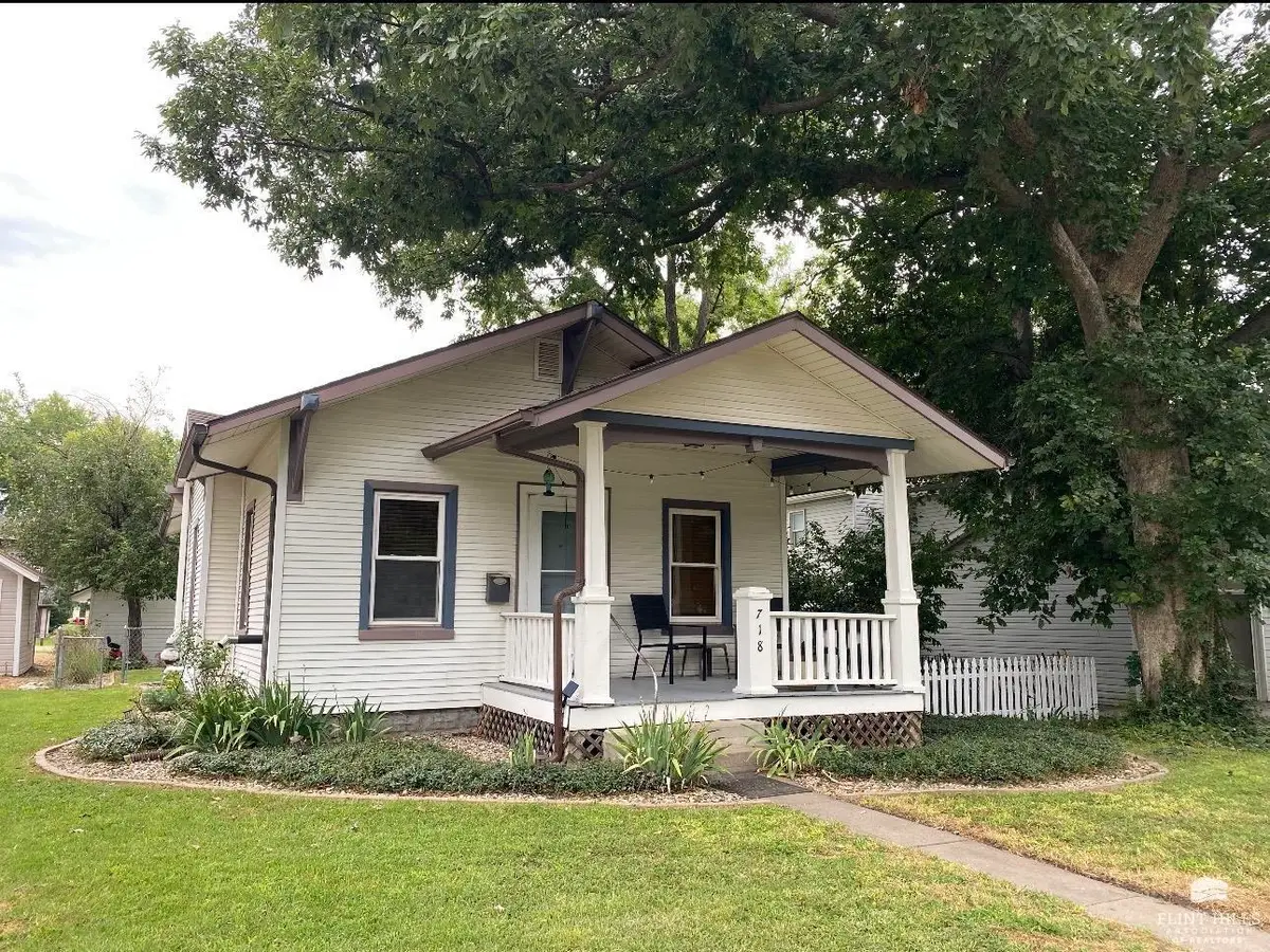 718 Laramie Street, Manhattan, KS 66502 - #1