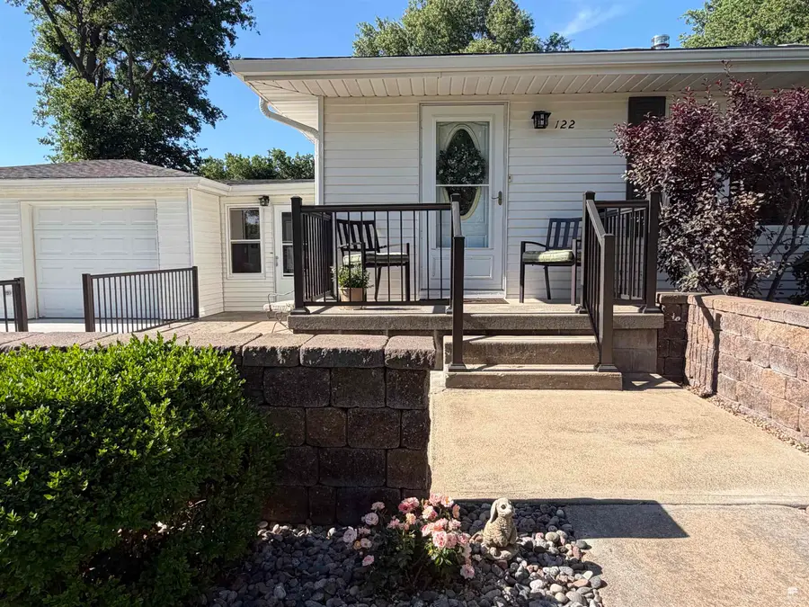 122 E 3rd Street, Hope, KS 67451 - #2