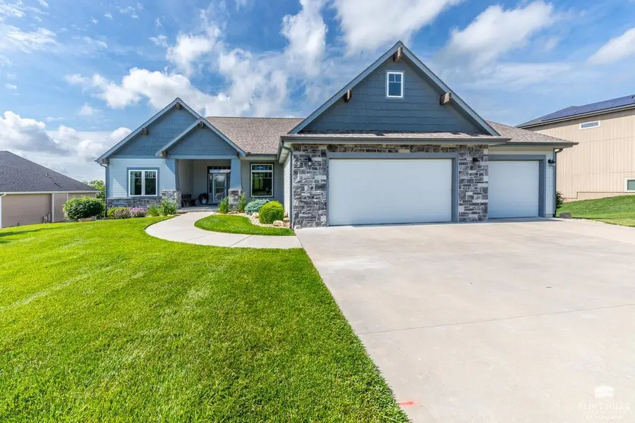 4605 Lamonte Drive, Manhattan, KS 66503 - #2
