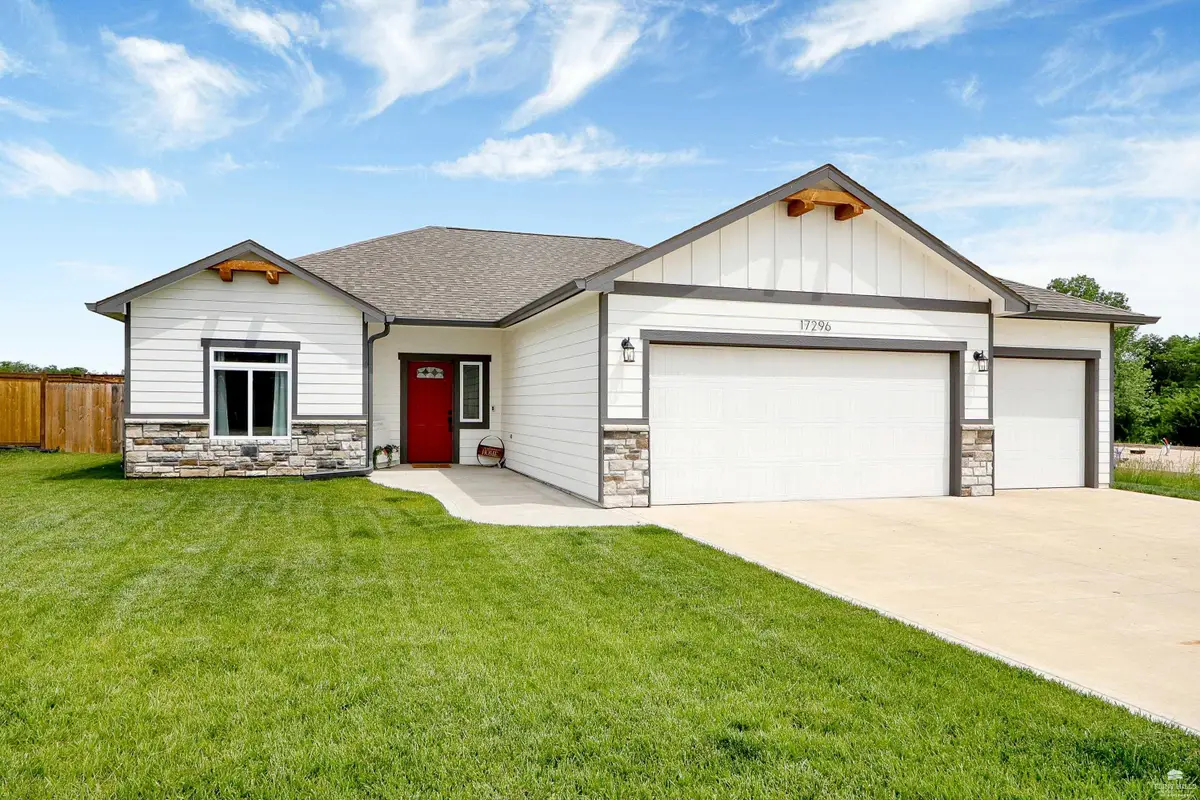 17296 Driftwood Bend, Wamego, KS 66547 - #1
