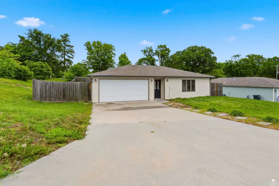 202 William Drive, Ogden, KS 66517 - #3