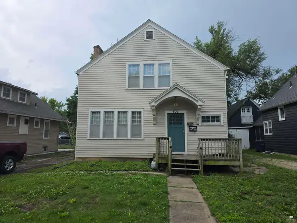 809 Bertrand Street, Manhattan, KS 66502
