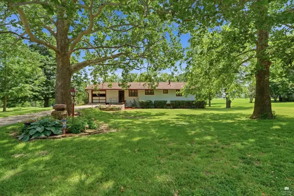 720 High St., Onaga, KS 66521