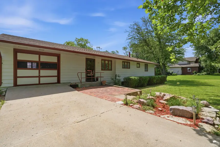 720 High St., Onaga, KS 66521 - #3
