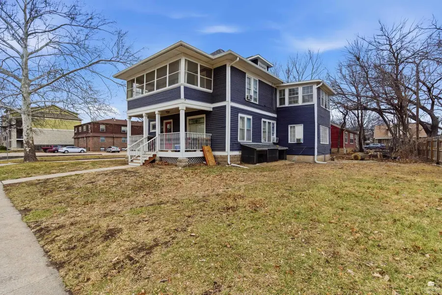 830 Moro Street, Manhattan, KS 66502 - #3