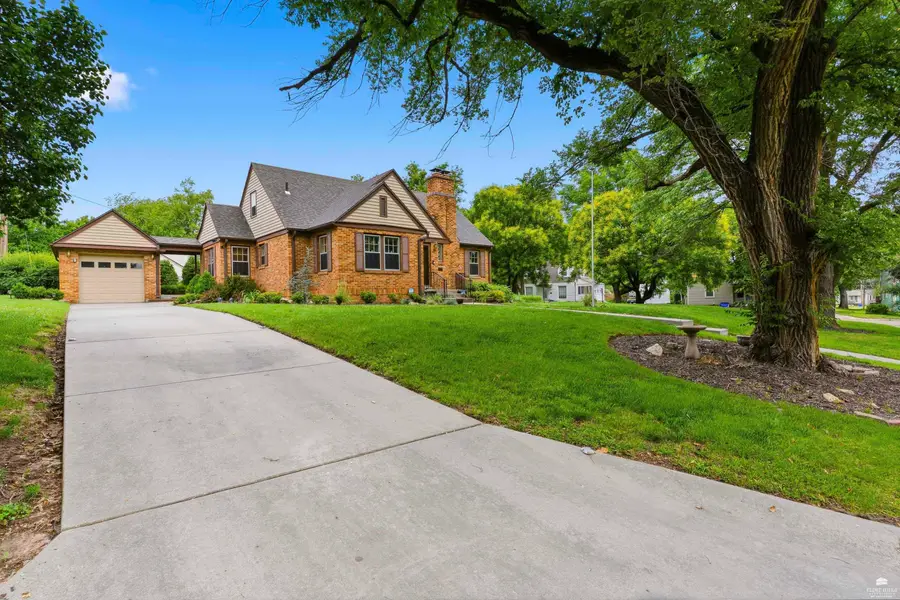 610 Crestview Drive, Junction City, KS 66441 - #2