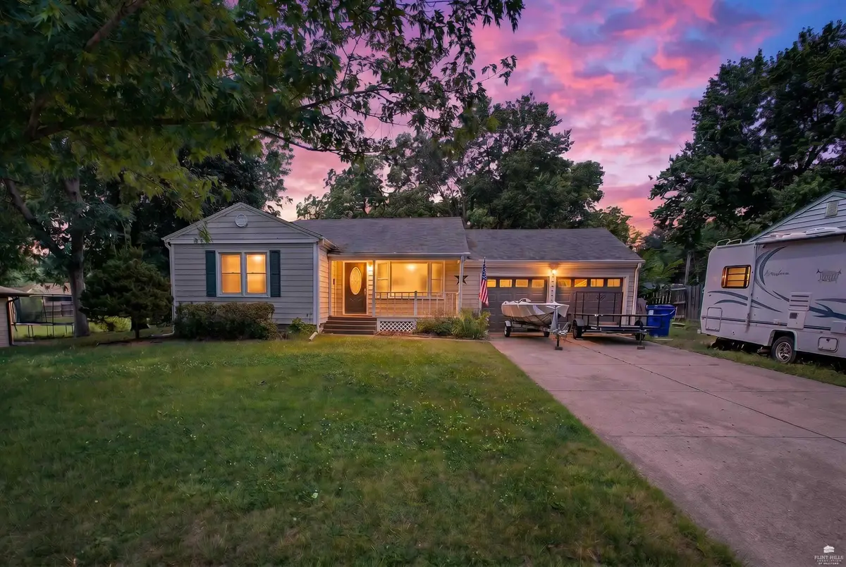 114 Sunrise Hill Drive, Junction City, KS 66441 - #1