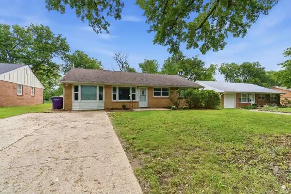 2038 College View, Manhattan, KS 66502