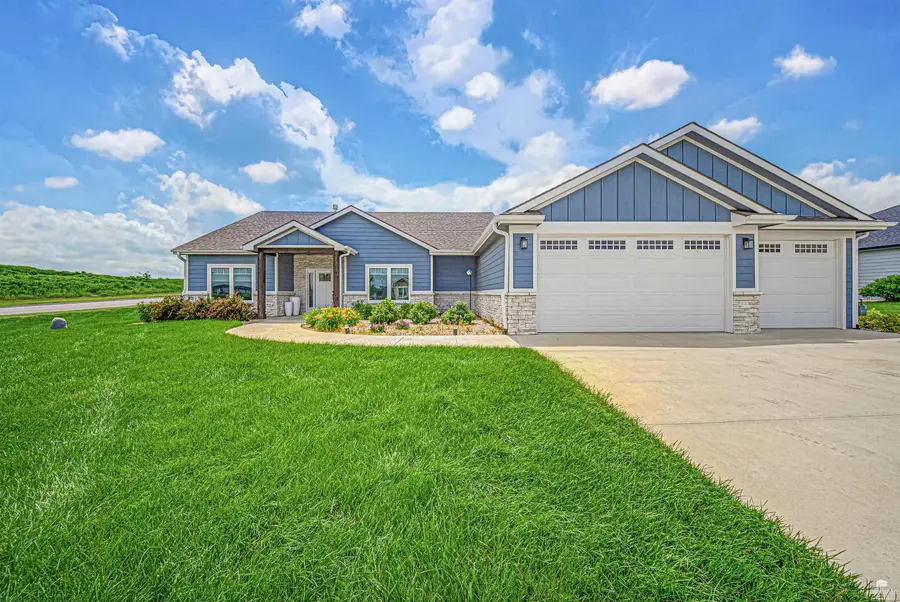3901 Travers Circle, Manhattan, KS 66503 - #2