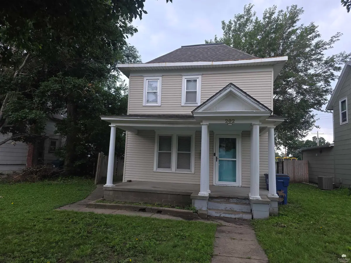 202 E 1st Street, Abilene, KS 67410 - #1