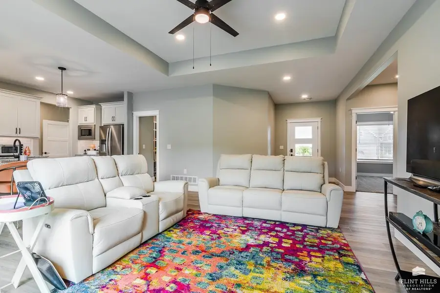 3705 Ames Circle, Manhattan, KS 66502 - #3