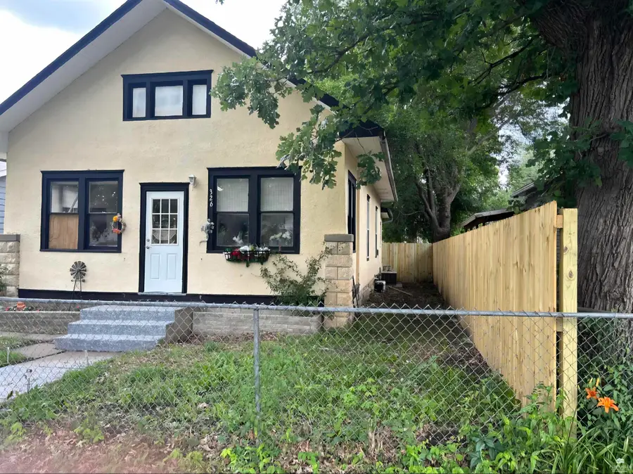 326 W 11th Street, Junction City, KS 66441 - #2