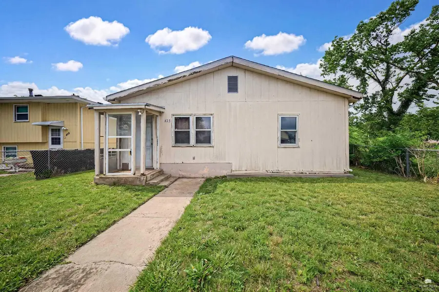 423 W 12th Street, Junction City, KS 66441 - #3