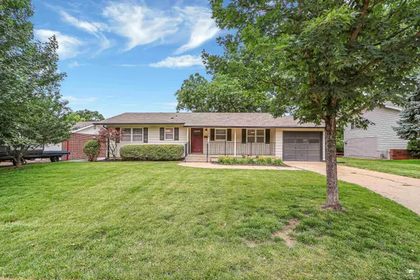 1829 Virginia Drive, Manhattan, KS 66502