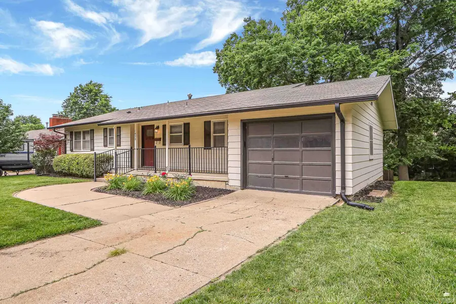 1829 Virginia Drive, Manhattan, KS 66502 - #2