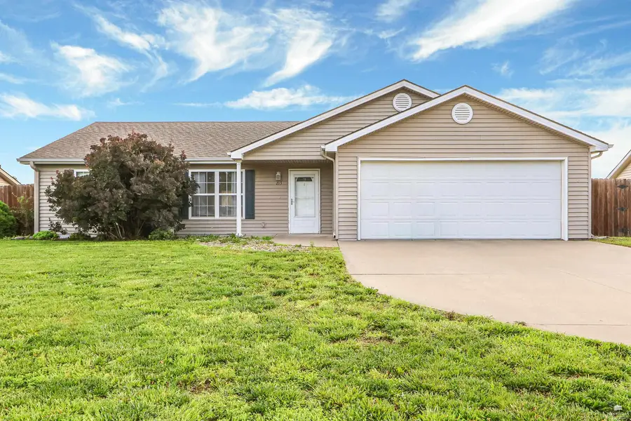 213 Brooklawn Drive, Manhattan, KS 66502 - #2
