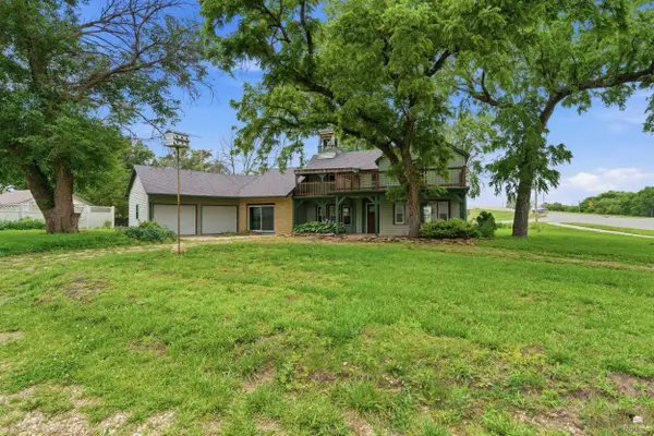 215 W Main Street, Herington, KS 67449