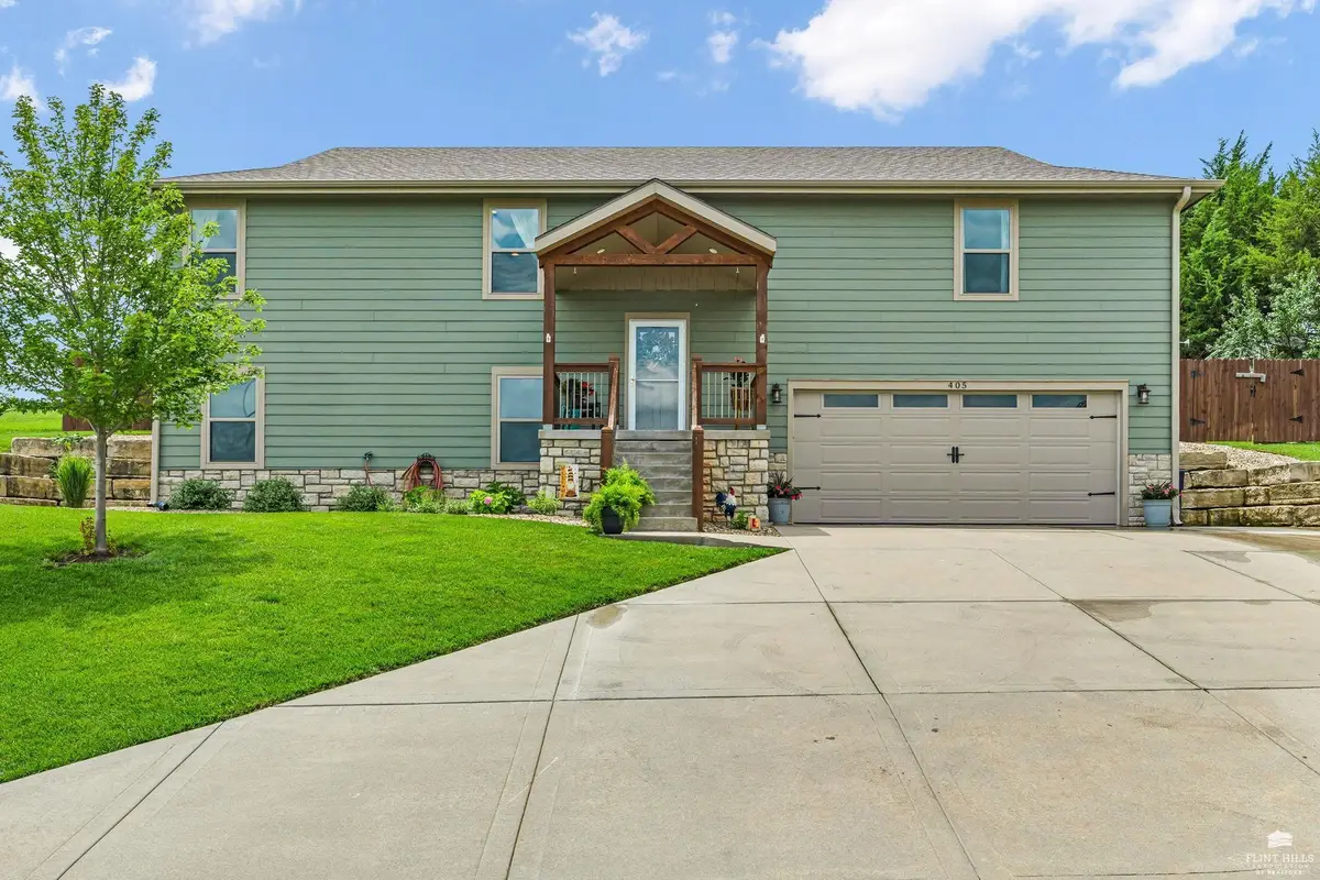 405 Highland Pointe Drive, Manhattan, KS 66503 - #1