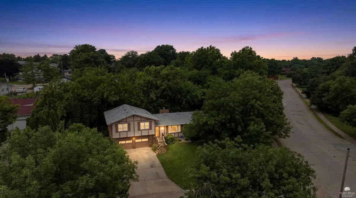 2013 Huntington Square, Manhattan, KS 66503 - #1
