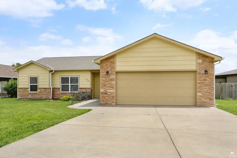 2704 Donna's Way, Manhattan, KS 66502 - #3