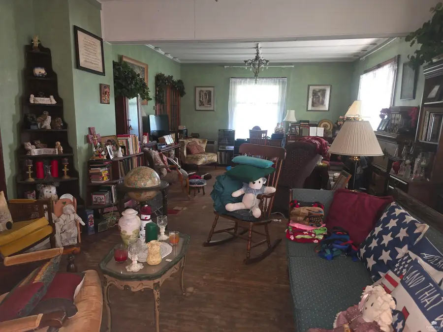 1012 18th, Belleville, KS 66935 - #2