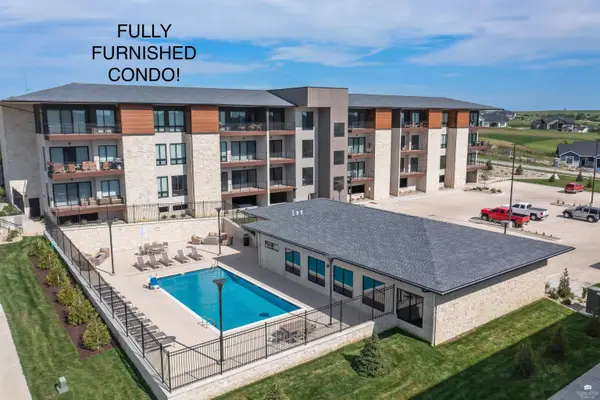 3010 Fieldhouse Circle #304, Manhattan, KS 66503