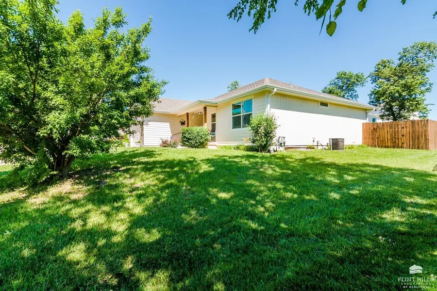 8797 Nellie Drive, Manhattan, KS 66502 - #3
