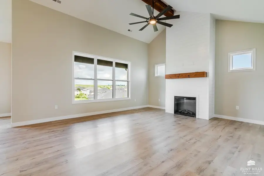 3910 Travers Circle, Manhattan, KS 66503 - #3