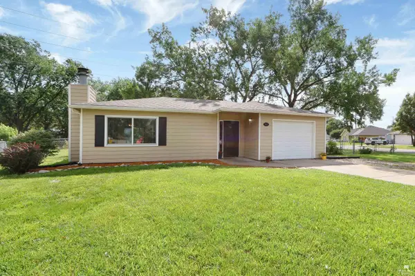 2445 Buttonwood Drive, Manhattan, KS 66502