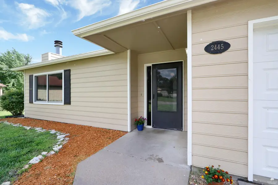 2445 Buttonwood Drive, Manhattan, KS 66502 - #3