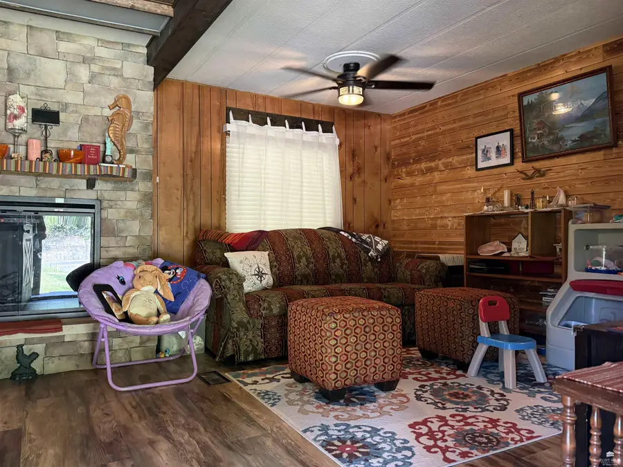 906 S Neosho Street, Council Grove, KS 66846 - #2