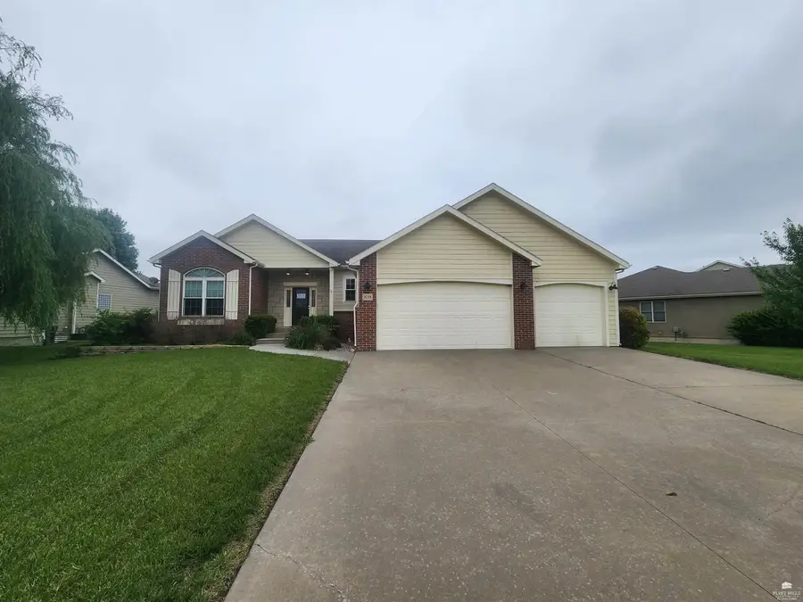 9094 Tonya Terrace, Manhattan, KS 66502 - #3