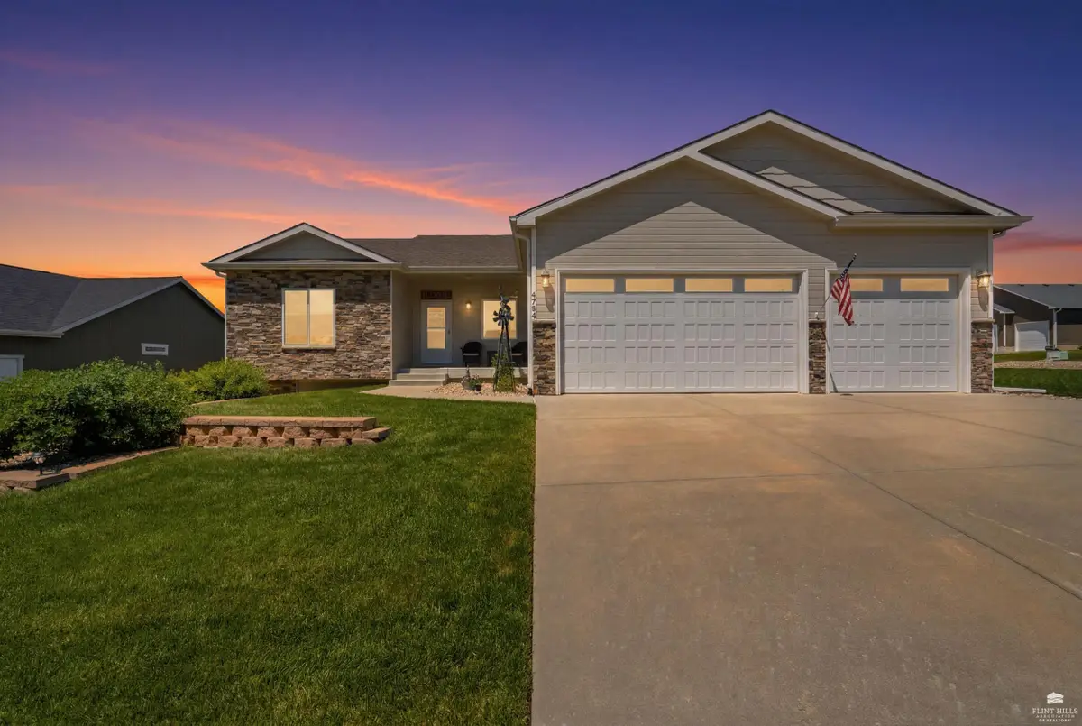 4754 Christine Circle, Manhattan, KS 66502 - #1
