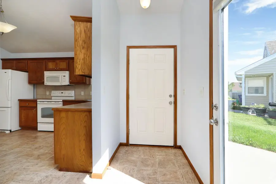 420 Brooklawn Court, Manhattan, KS 66502 - #3