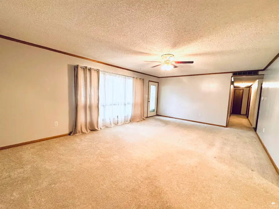 1721 Carolyn Drive, Clay Center, KS 67432 - #2