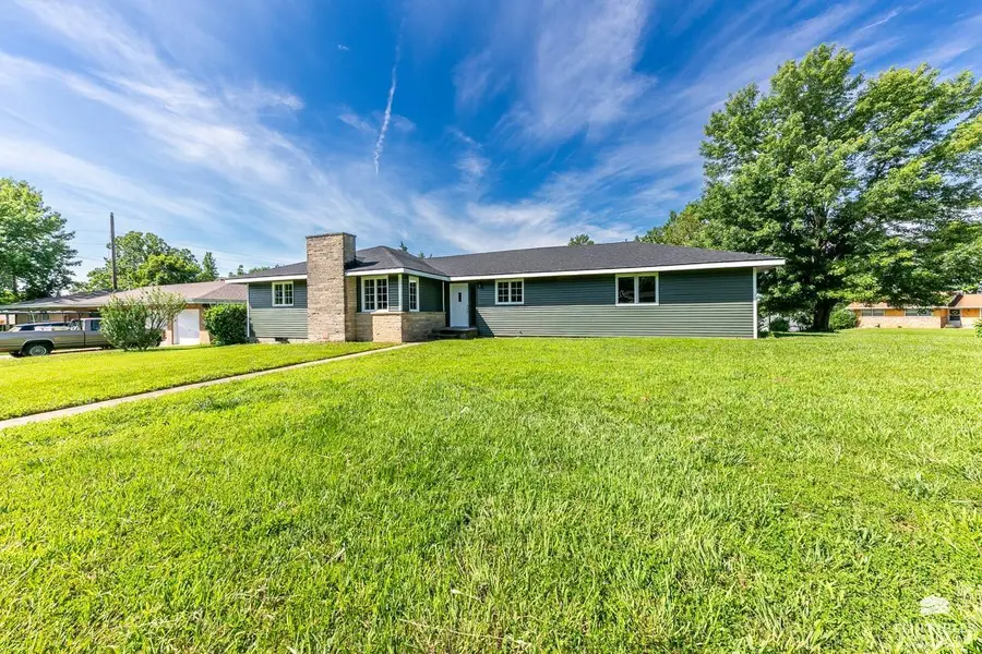 403 Parkview Drive, Wamego, KS 66547 - #2