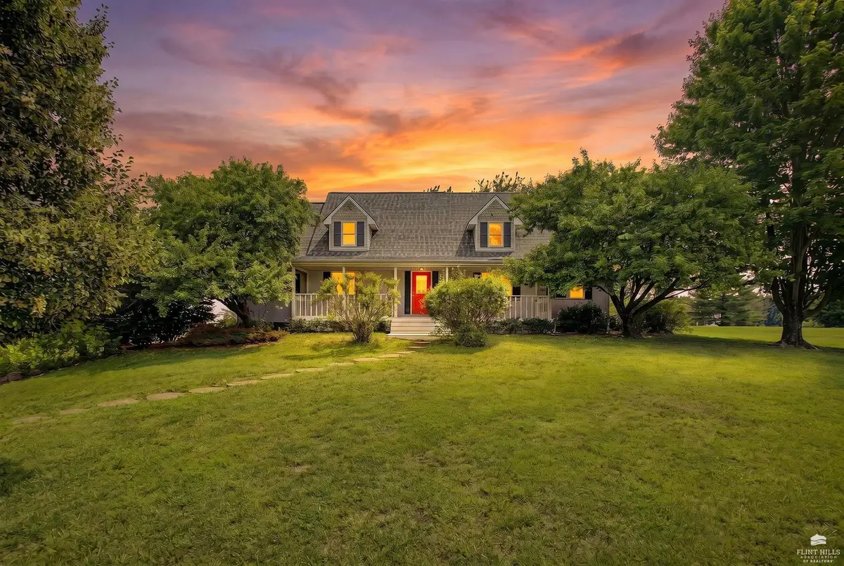 16072 Westerly Heights, Wamego, KS 66547 - #1