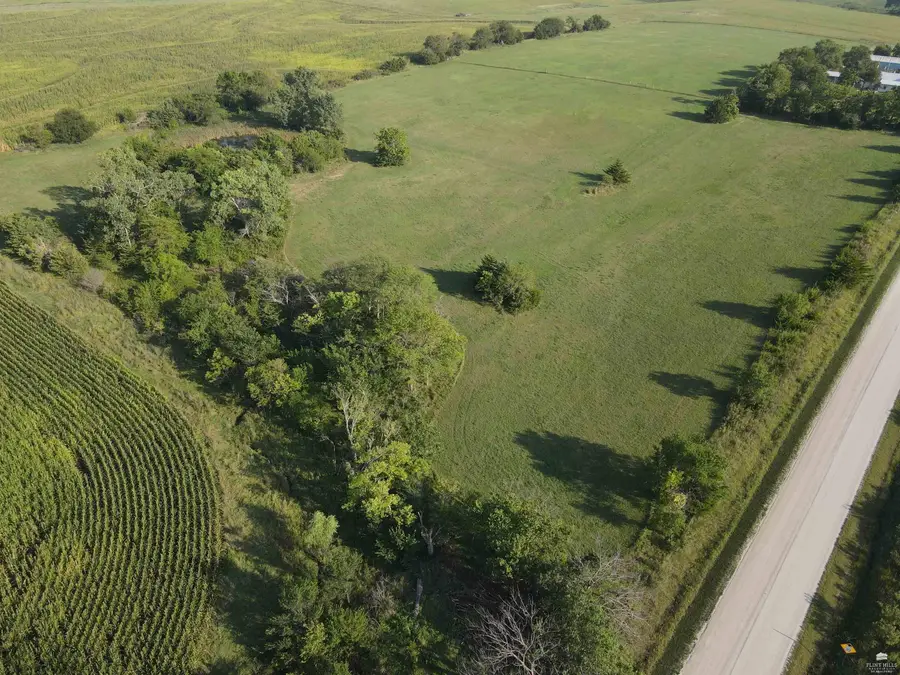 20633 Wheaton Rd, Wheaton, KS 66521 - #3