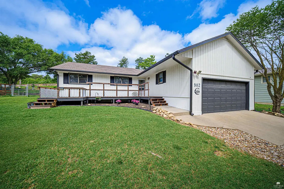 902 S Webster, Junction City, KS 66441 - #1